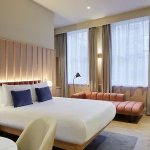 https://2-suffolk-lane.brighton-hotels-england.com